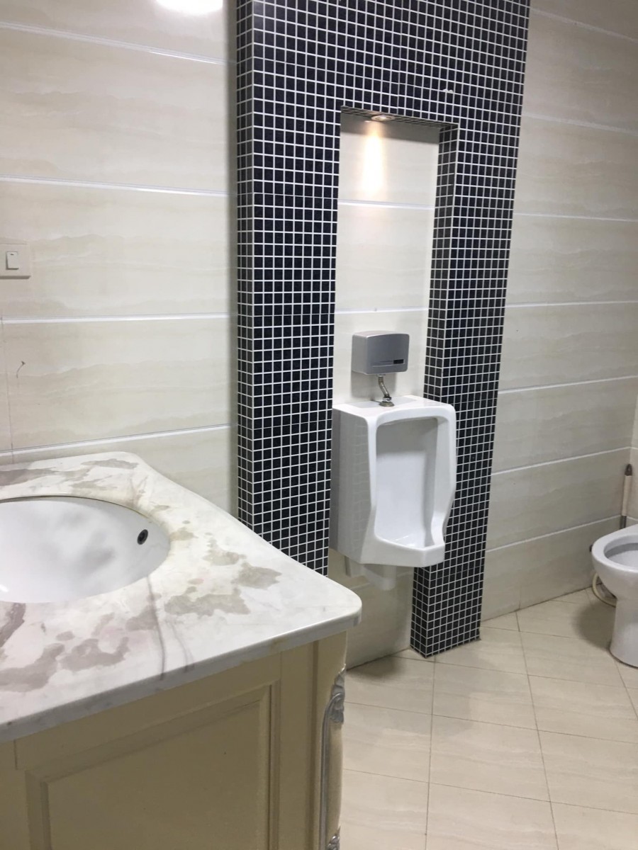 Bán Gấp nhà - phố Vạn Bảo - Ba Đình - DT 50m2 - 5 Tầng - MT 5m - 5 tỷ