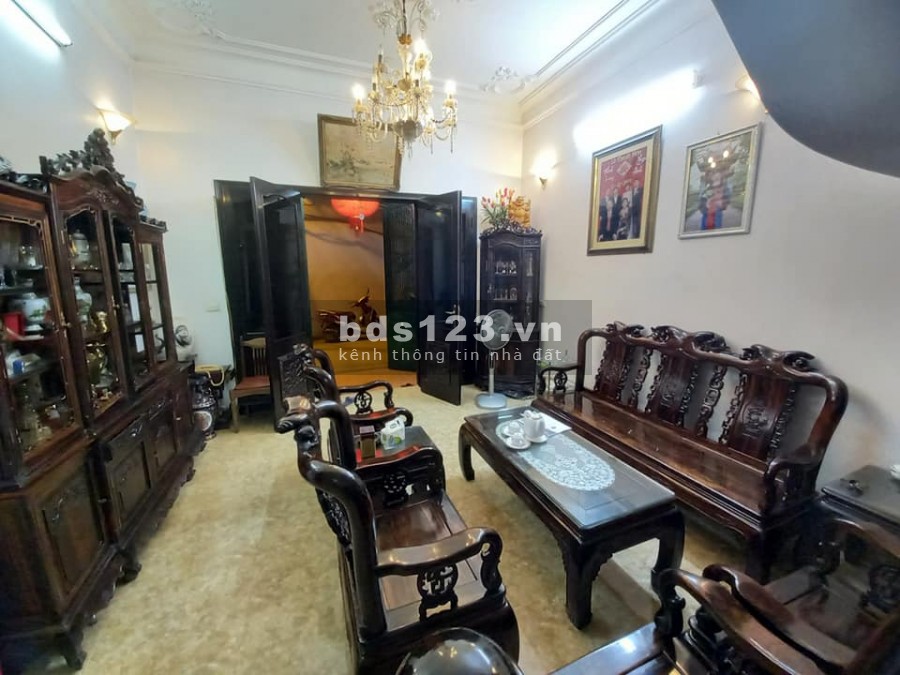 Bán nhà Hoa Bằng lô góc 3 mặt thoáng,ô tô vào nhà, 98m2, 5 tầng , 12 tỷ