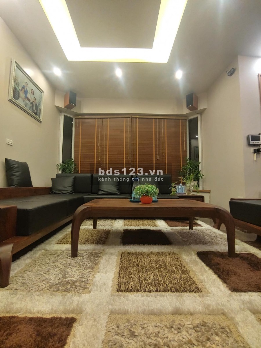 Siêu siêu phẩm Tây Hồ Ô tô tránh 2 Gara 54m2 đúc 5 tầng giá 9.5 tỷ