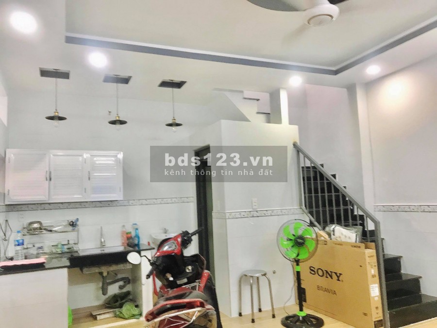 Bán nhà Tự Lập, Tân Bình hẻm xe hơi 4 chỗ dt 30m2, 2 tầng giá 4 tỷ 55