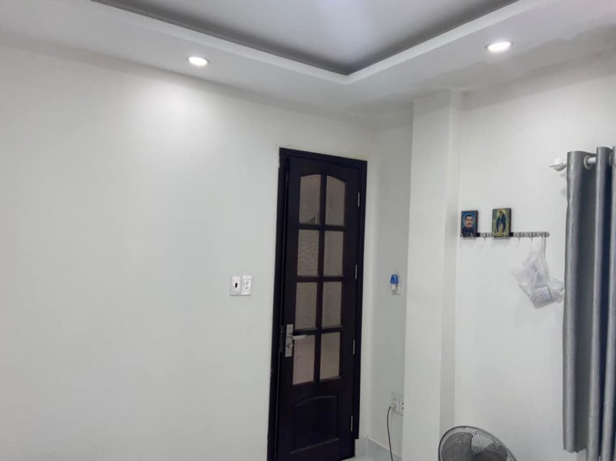 Hẻm ba gác 2 tầng chắc chắn nhà mới ở ngay khu bàu cát chỉ 3,6 tỷ (21m2), có TL