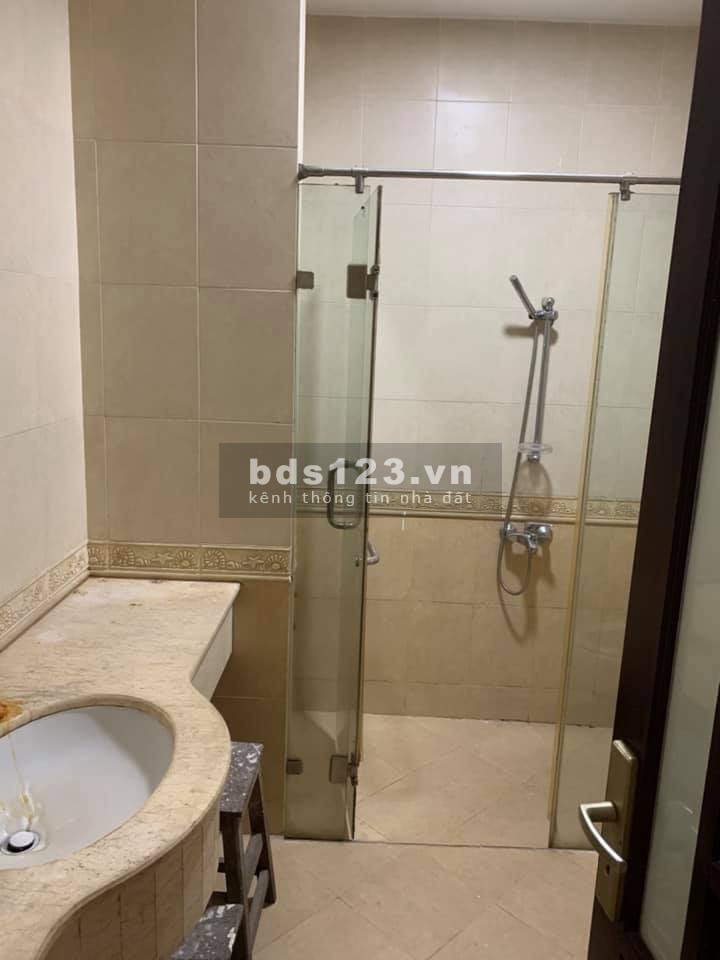 Bán nhà nguyên căn Trường Chinh, diện tích 130m2, 4 tầng, mặt tiền 4.7m, giá 19.5 tỷ