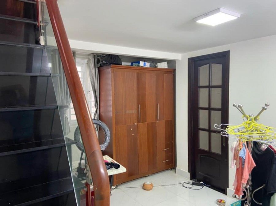 Hẻm ba gác 2 tầng chắc chắn nhà mới ở ngay khu bàu cát chỉ 3,6 tỷ (21m2), có TL