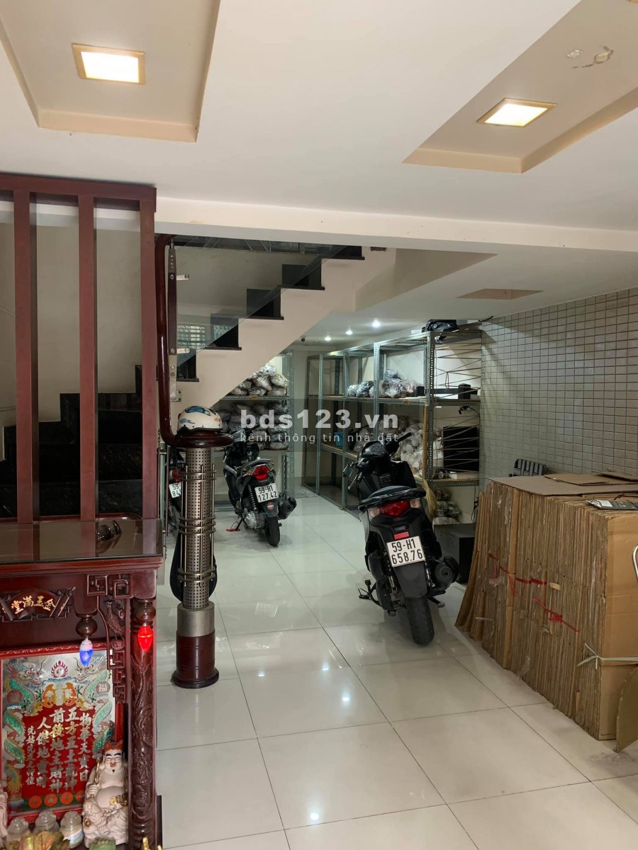 Bán nhà Trung Tâm Quận 5 đẹp lộng lẫy, mê ly, giá bán chỉ 16.5 tỷ