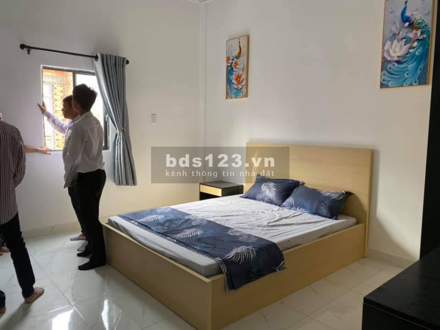 Bán nhà 1 trệt 1 lầu 720tr đã hoàn thiện 77m2 ngay Cầu Lớn - Hóc Môn