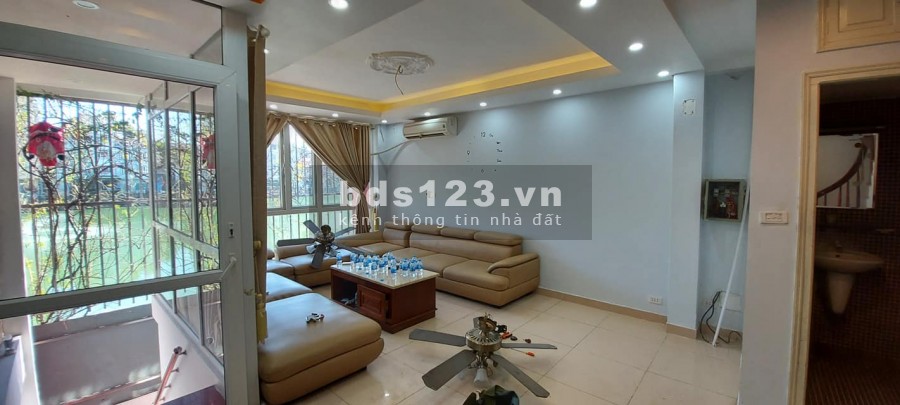 Bán gấp nhà Nguyễn Văn Cừ view ngắm hồ 6 tầng 50m2 MT 5m 6.9 tỷ.