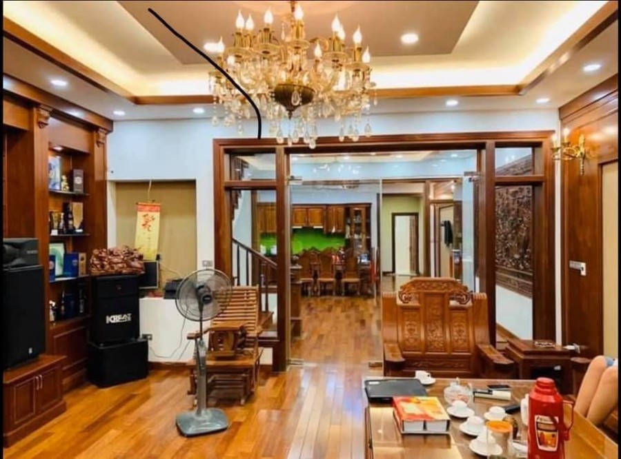 Yên Hoà diện tích 100m2, mặt tiền 4.5m, ô tô đỗ cửa thang máy, giá nhỉnh 9 tỷ