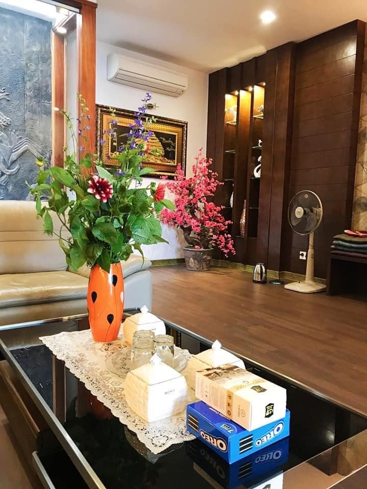 Yên Hoà diện tích 100m2, mặt tiền 4.5m, ô tô đỗ cửa thang máy, giá nhỉnh 9 tỷ