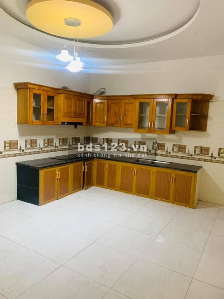 Nhà mặt đường chùa Hàng. kinh doanh cực tốt 85m2 chỉ 7,65 tỷ