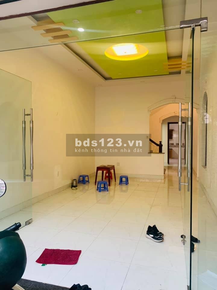 Nhà mặt đường chùa Hàng. kinh doanh cực tốt 85m2 chỉ 7,65 tỷ