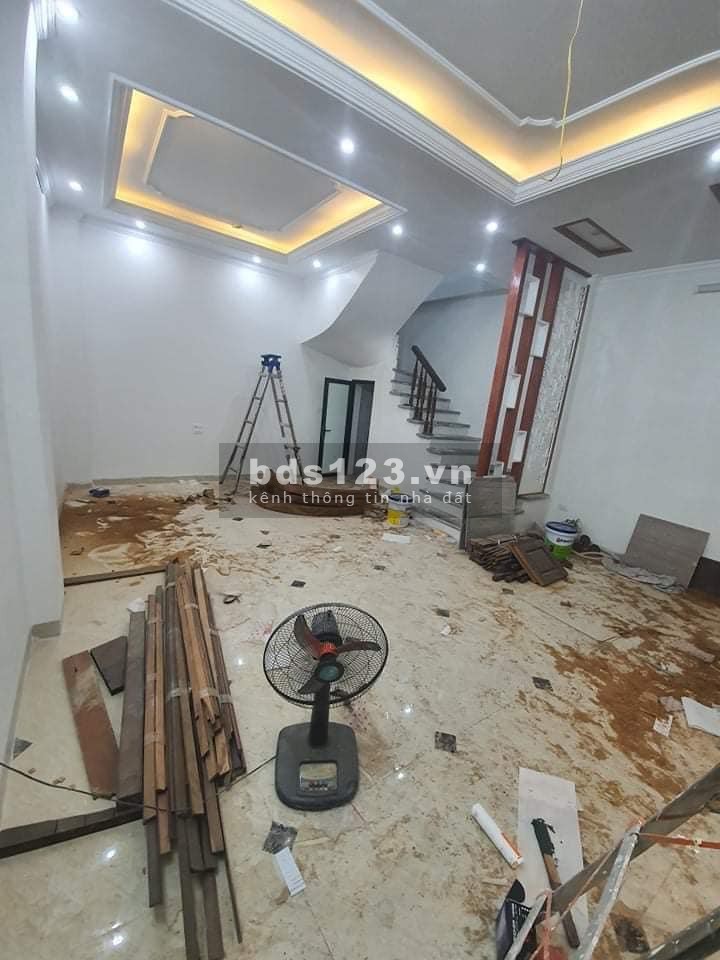 Siêu phẩm Hoàng mai, dt 41m2, 5 tầng, giá 4.5 tỷ, lô góc kinh doanh sầm uất