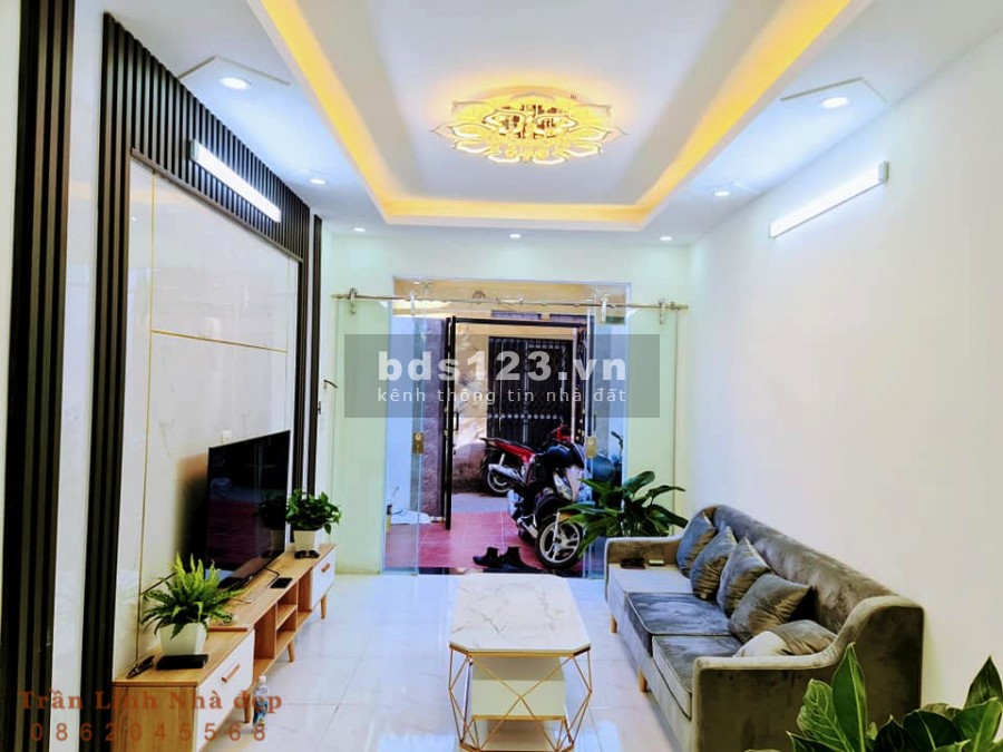 Bán nhà ngõ phố Minh Khai, xịn lung linh, ngõ thông kinh doanh, dt 55m2, 3 tầng, giá 4,5 tỷ