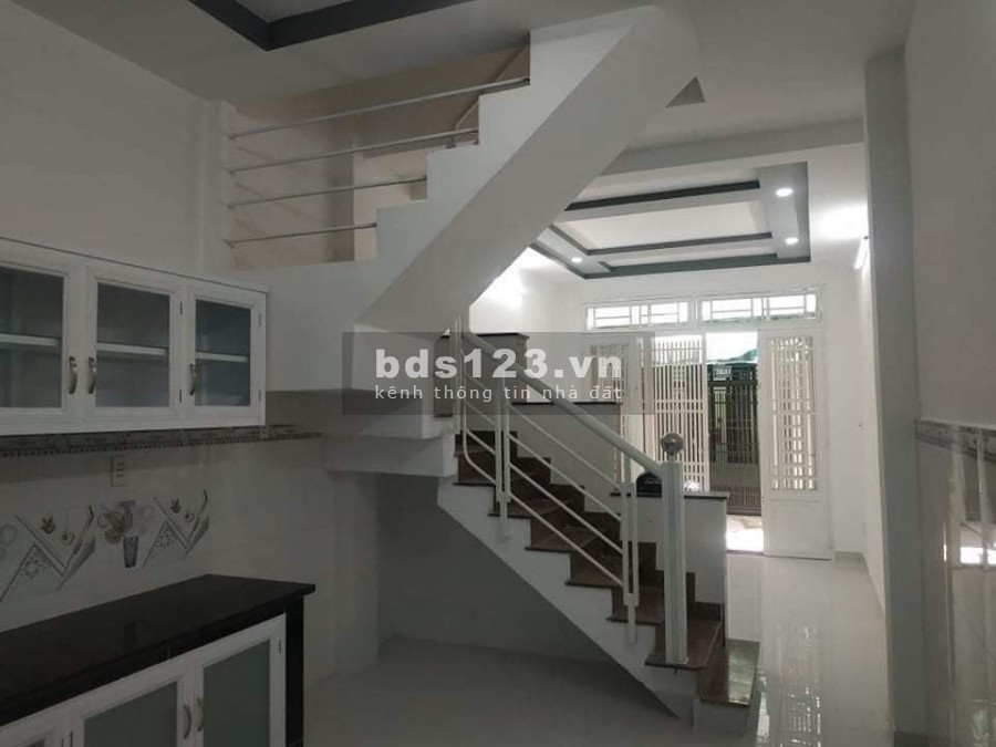 Bán nhà nguyên căn Tân Quý, Tân Quý, chính chủ, diện tích 50m2, 2 tầng