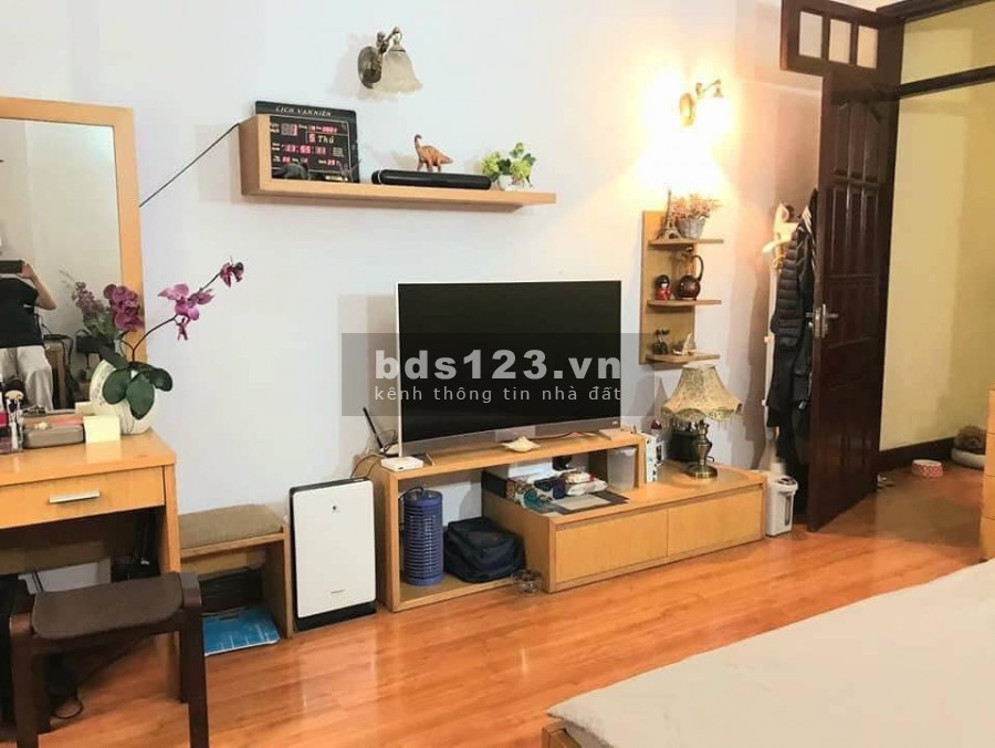 Phân lô ngõ 61 Hoàng Cầu, ô tô đỗ cửa, KD đỉnh, dt 45m2, 4 tầng mt 4.1m, Giá 10.8 tỷ