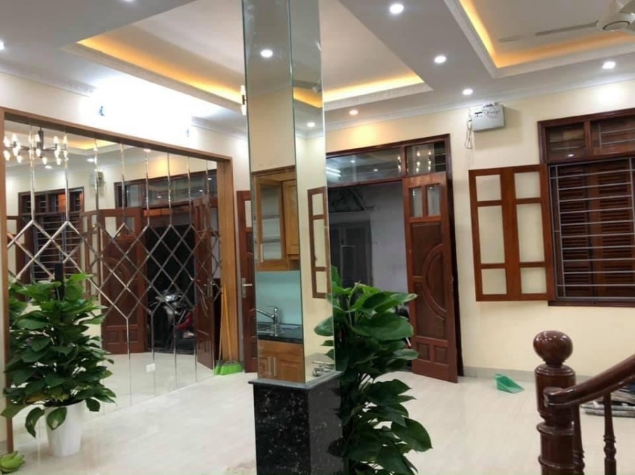 Bán nhà kiến trúc sư thiết kế như khách sạn, SĐCC phố Mai Động 50m2, 5 tầng, mt 6.5m, giá 5 tỉ