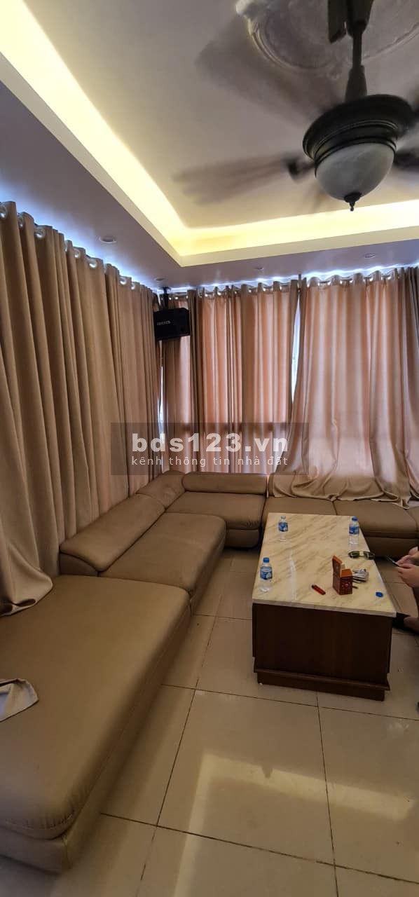 Bán gấp nhà Nguyễn Văn Cừ view ngắm hồ 6 tầng 50m2 MT 5m 6.9 tỷ.