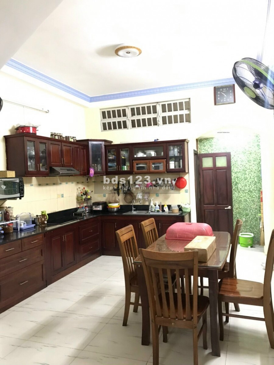 Nhà hẻm xe hơi Ni Sư Huỳnh Liên, gần Vinmart Bàu Cát. 3,5 tỷ