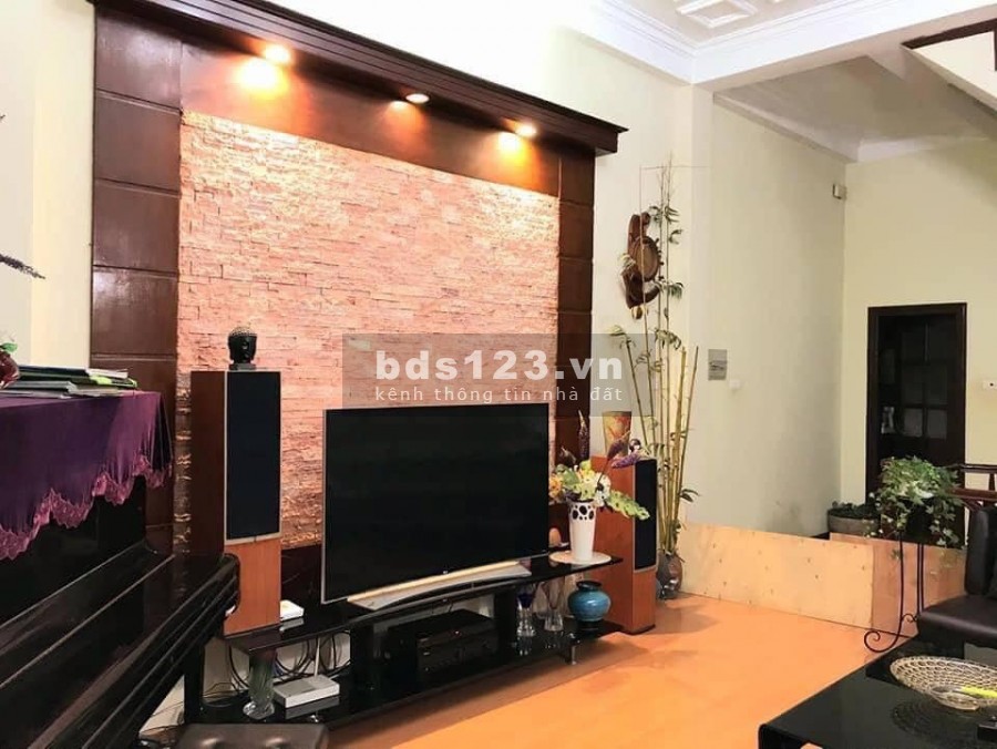Phân lô ngõ 61 Hoàng Cầu, ô tô đỗ cửa, KD đỉnh, dt 45m2, 4 tầng mt 4.1m, Giá 10.8 tỷ