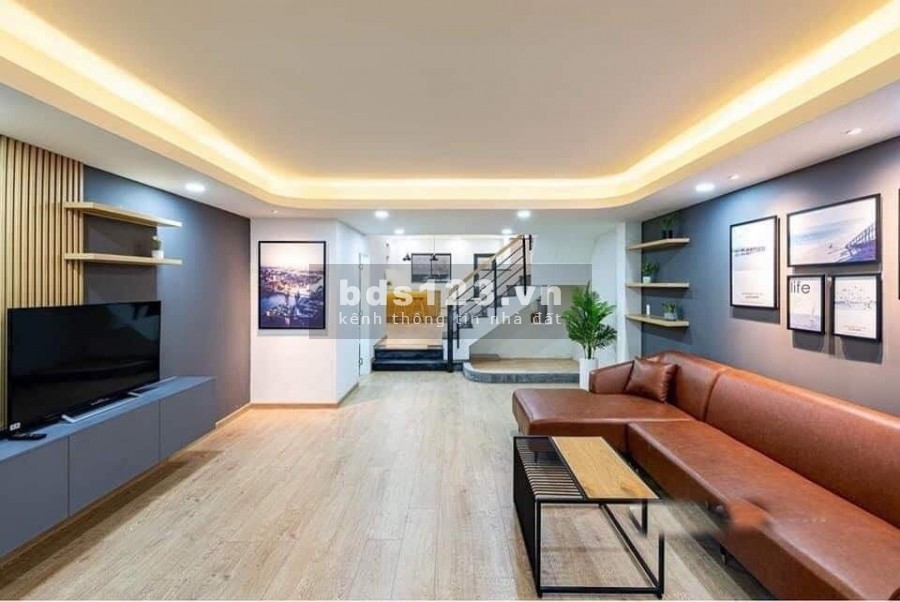 Bán gấp nhà Tô Ký Quận 12, dt 126m2 4 tầng giá sốc giá 12.2 tỷ