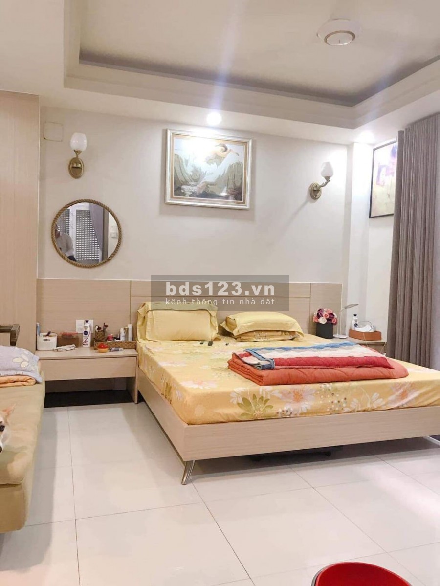 Bán gấp nhà Tô Ký Quận 12, dt 126m2 4 tầng giá sốc giá 12.2 tỷ