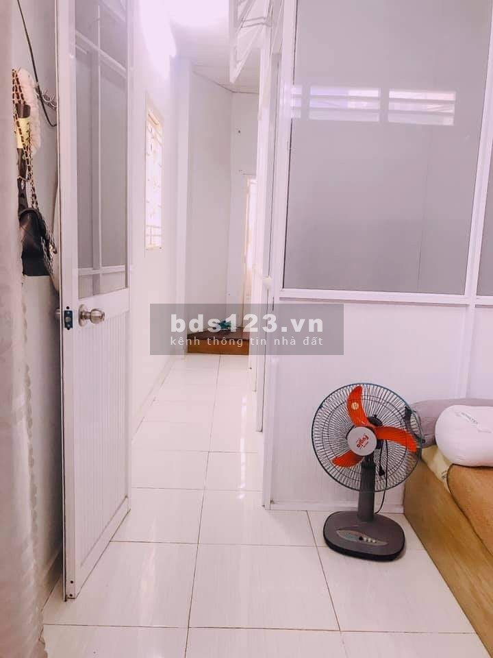 Bán Nhà Quận 11 hẽm xe hơi thông tứ tung gía bán chỉ 4.4 Tỷ