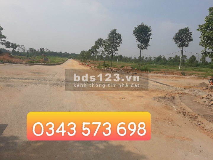 Cần bán lô góc 200m2 mặt đường đôi Tái Định Cư Đại Học Quốc Gia