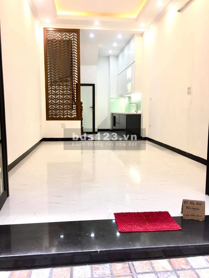 Nà mới về ở luôn tại Đào Tấn 34m2 x 5 tầng, mặt tiền 4m giá nhỉnh 4 tỷ
