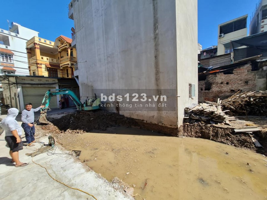 Bán đất phố Xala Mậu Lương, Hà Đông, dtsd 90m2, giá 3.3 tỷ, sđcc, ô tô đổ cửa