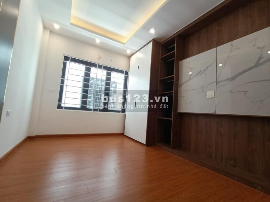 Cực phẩm nhà liền kề Lê Quang Đạo dt 30m2, 5 tầng, giá hạt rẻ 3.5 tỷ
