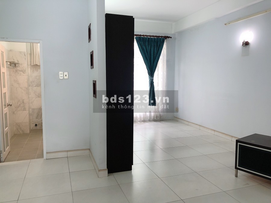 Cần bán nhà khu dân cư Him Lam 6A, 4pn, 5wc, khu an ninh, giá 13.5 tỷ