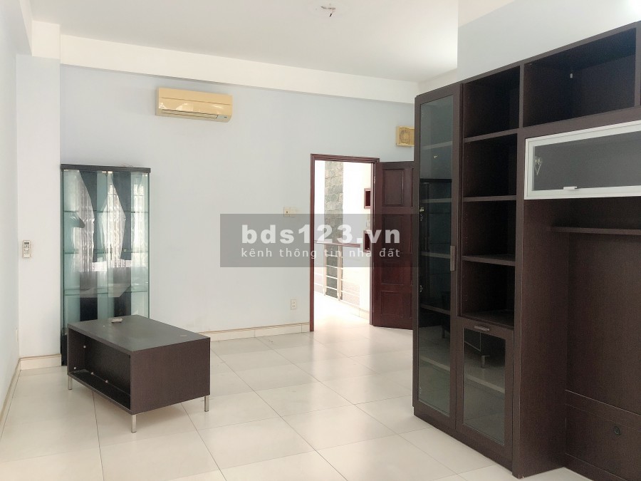 Cần bán nhà khu dân cư Him Lam 6A, 4pn, 5wc, khu an ninh, giá 13.5 tỷ