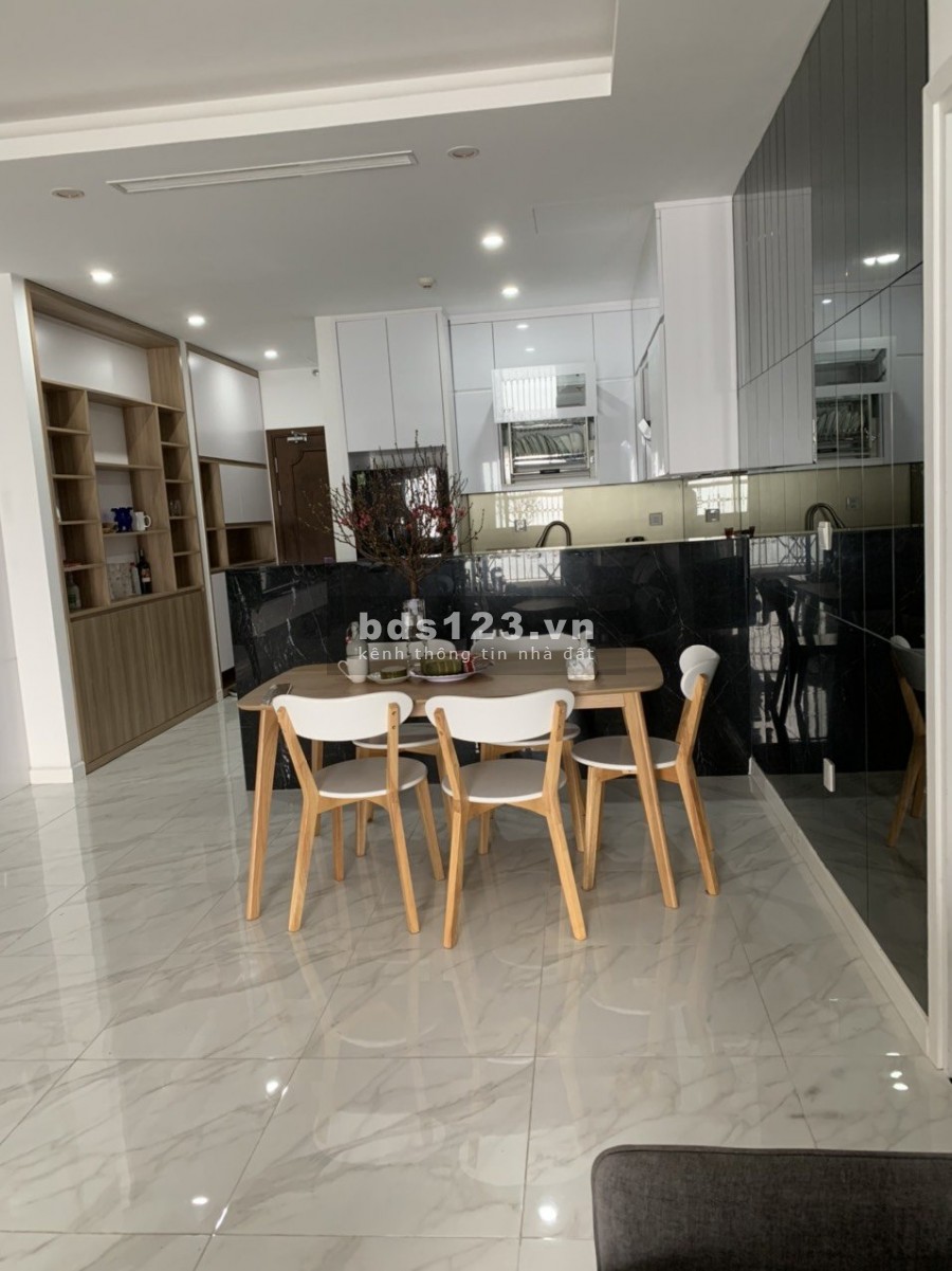 Bán căn góc D'. Eldorado 94m2, 2 pn, chỉ 5 căn góc trên 1 sàn, view hồ Tây cực đẹp - Giá 10 tỷ.