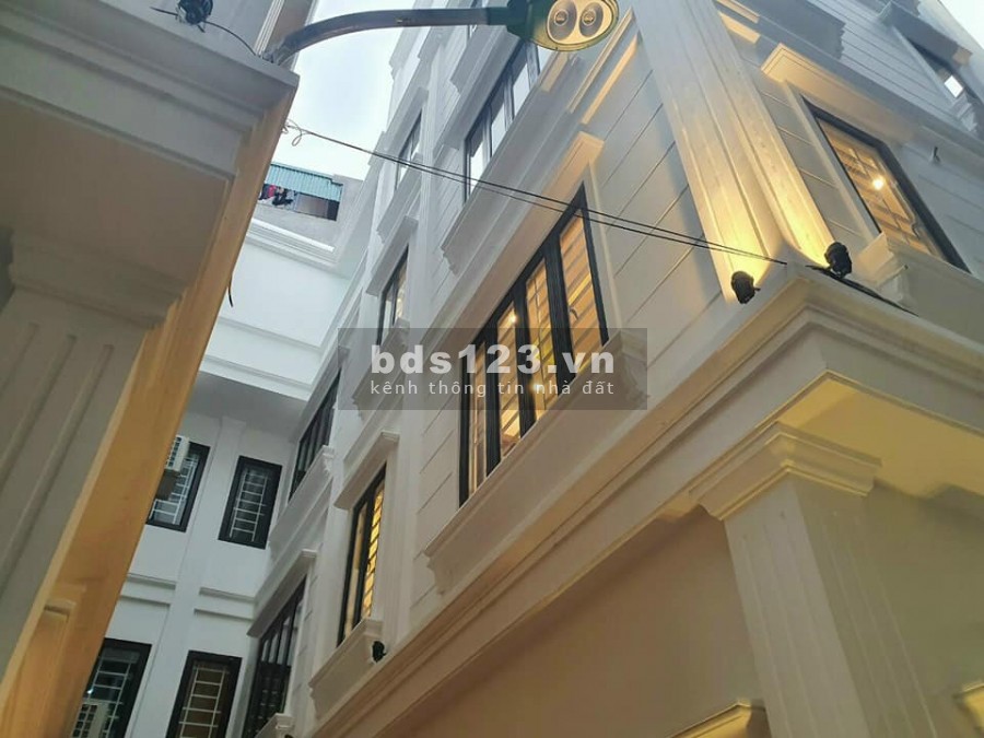 Cực phẩm nhà liền kề Lê Quang Đạo dt 30m2, 5 tầng, giá hạt rẻ 3.5 tỷ