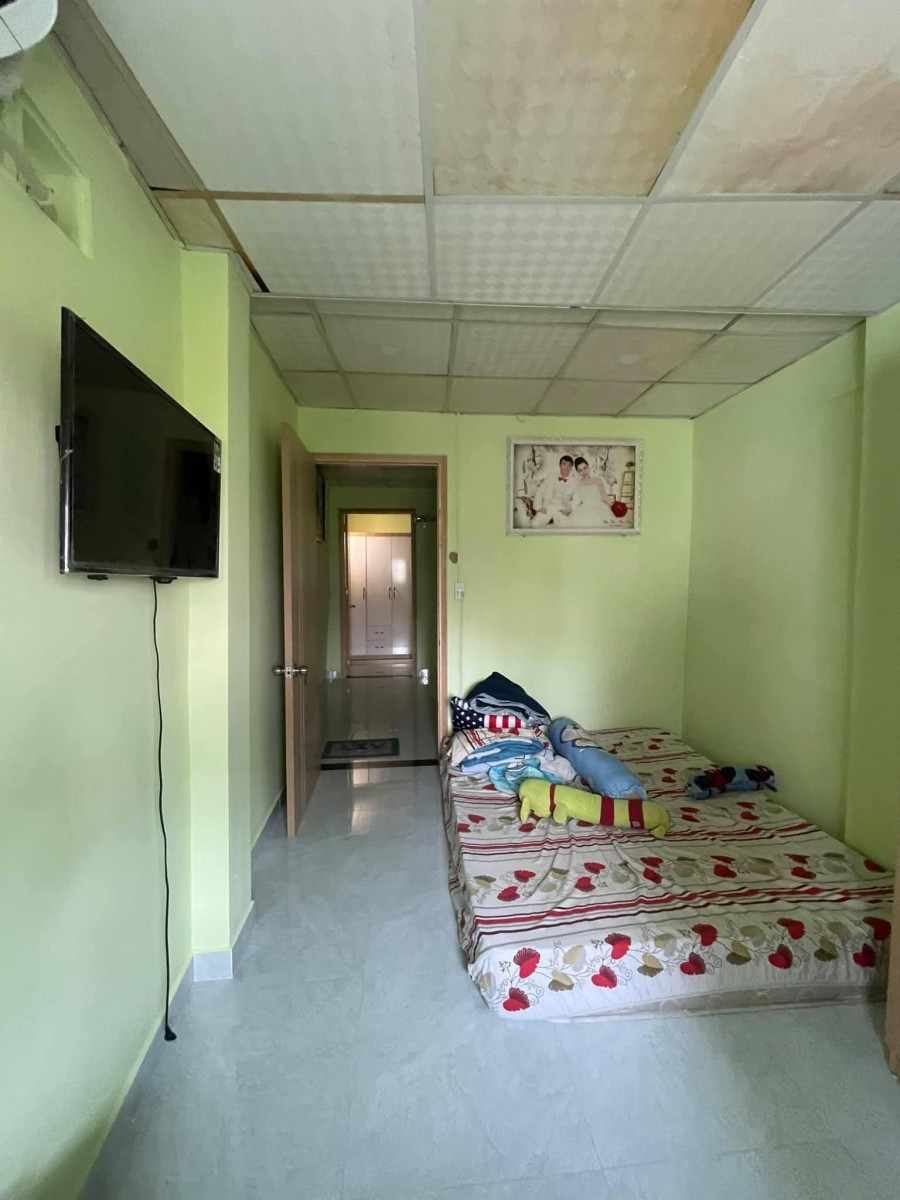 Nhà 2.9 tỷ chủ tặng hết nội thất, vị trí kinh doanh ngay ngã tư hàng xanh