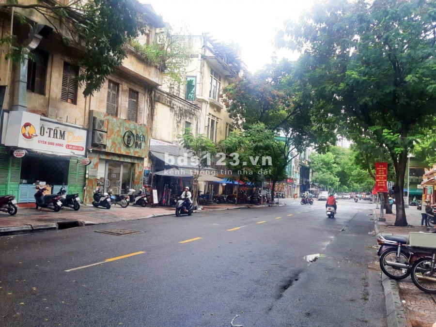 Cho thuê mặt bằng đường Lê Thị Hồng Gấm, Quận 1, giá 35 triệu/tháng, thương lượng
