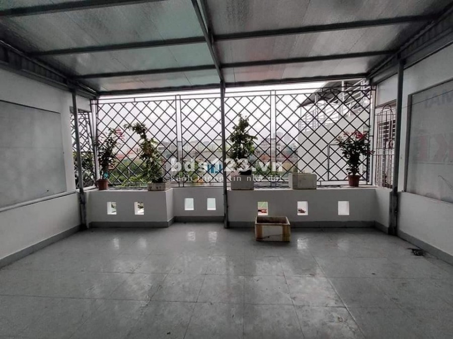 Nhà Mai Động Quận Hoàng Mai, ngõ 3 gác, 15m ra ô tô, dt 42m2, 5 tầng, 6 ngủ, mt 6m, giá 5 tỷ