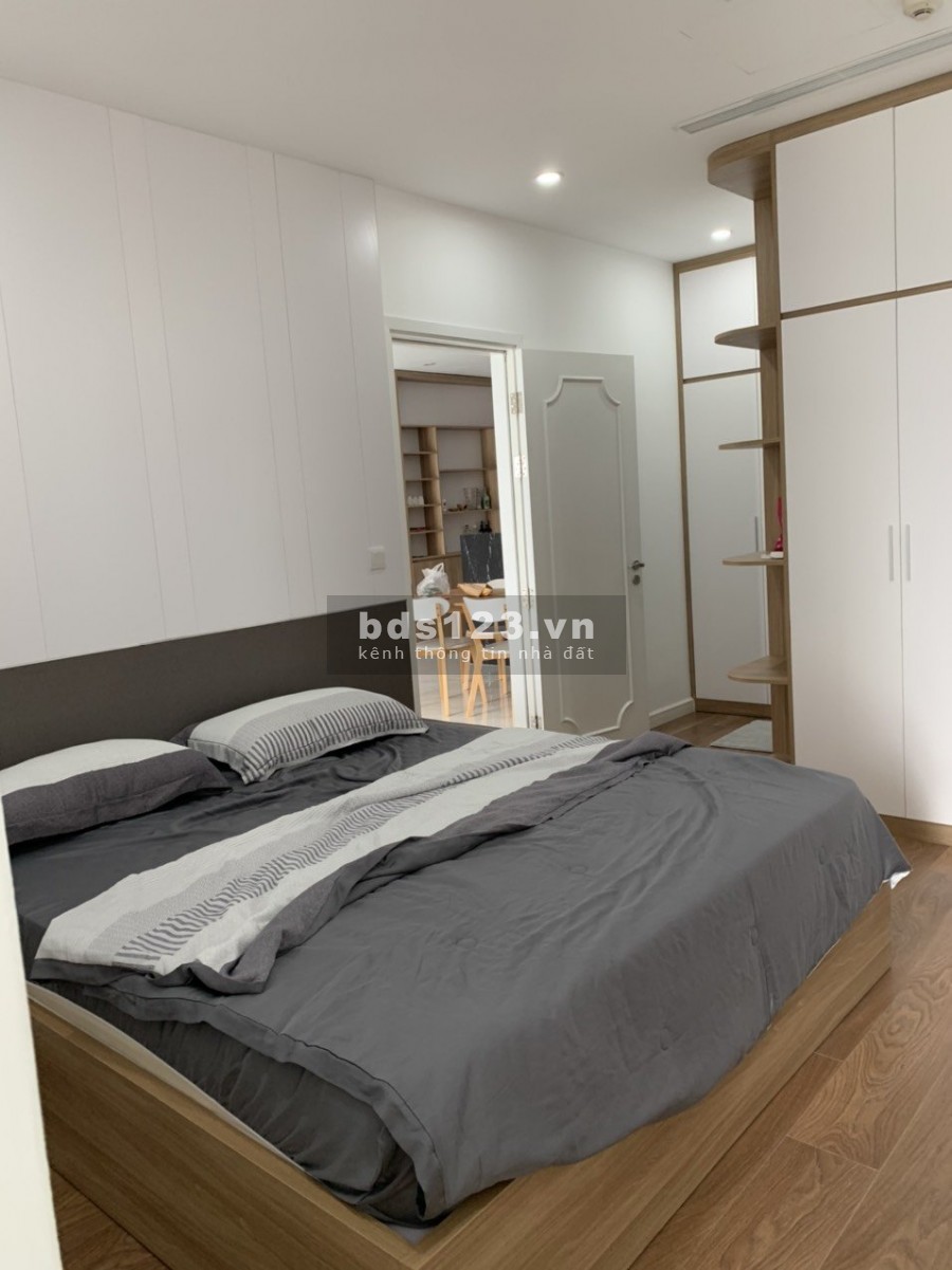 Bán căn góc D'. Eldorado 94m2, 2 pn, chỉ 5 căn góc trên 1 sàn, view hồ Tây cực đẹp - Giá 10 tỷ.