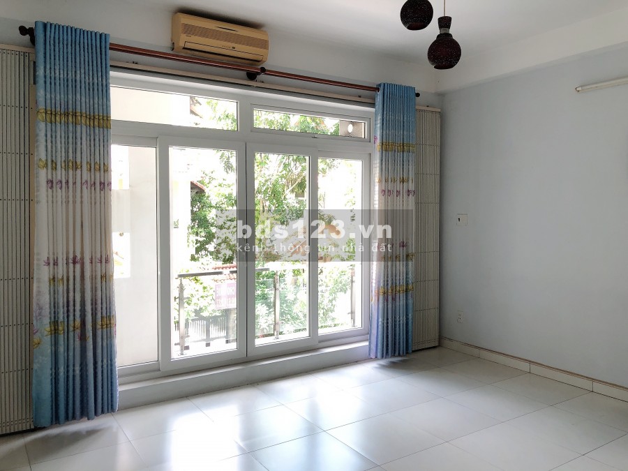 Cần bán nhà khu dân cư Him Lam 6A, 4pn, 5wc, khu an ninh, giá 13.5 tỷ