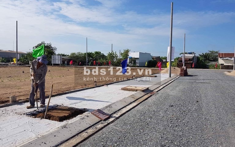 Đất nền dư án khu dân cư 826. MT Đinh đức thiện nối dài