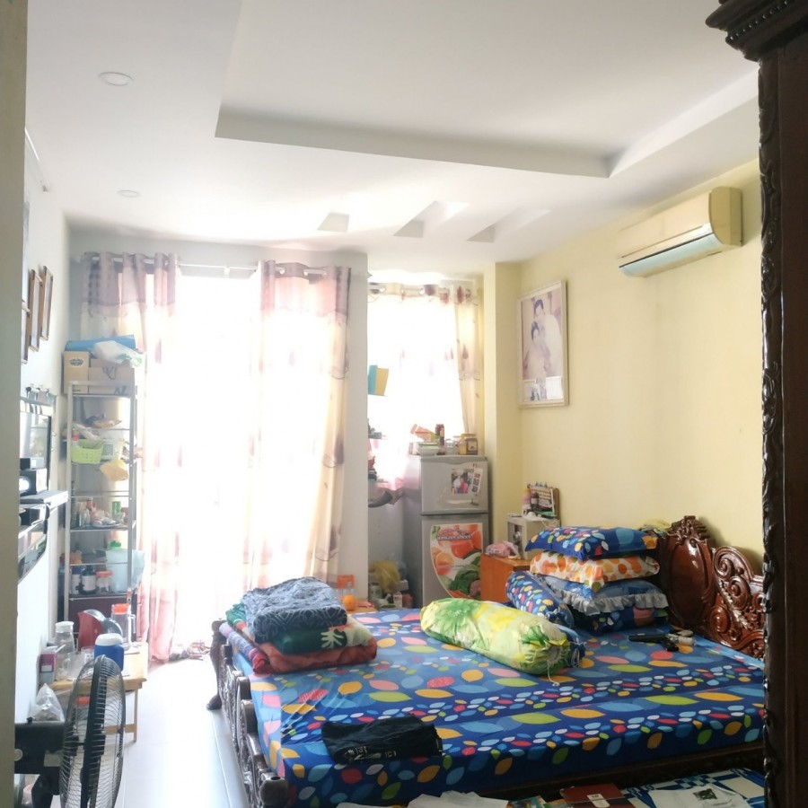 Nhà nở hậu, SHHC, 4 lầu mặt tiền đường chính Hồ Thành Biên P4 Q8