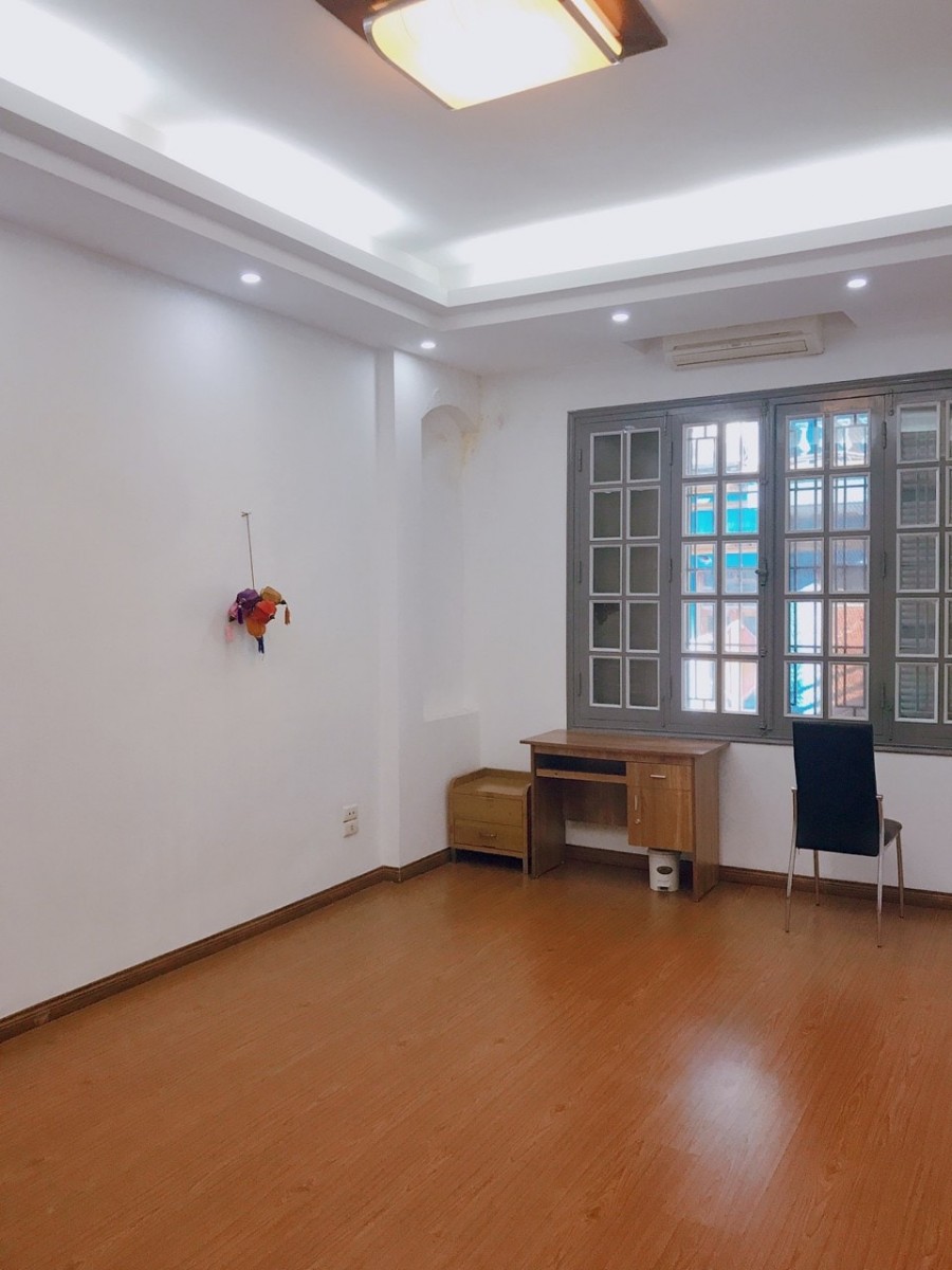 Bán nhà Hoàng Cầu, Phân lô, Oto, Vỉa hè, Nở hậu, Ở luôn, 50m*5T, MT 4m, 11.9 tỷ, 0888104444