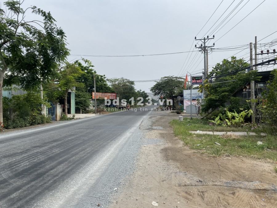 Chính chủ cần sang gấp lô đất 100m2, giá 939 triệu, miễn tiếp môi giới