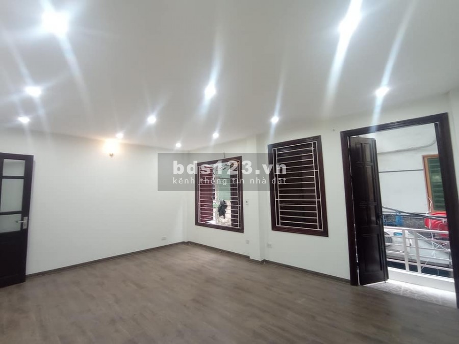 LH: 0949859898 Bán nhà Triều Khúc Thanh xuân 38m2, 4 tầng ô tô phân lô, kinh doanh 4 tỷ