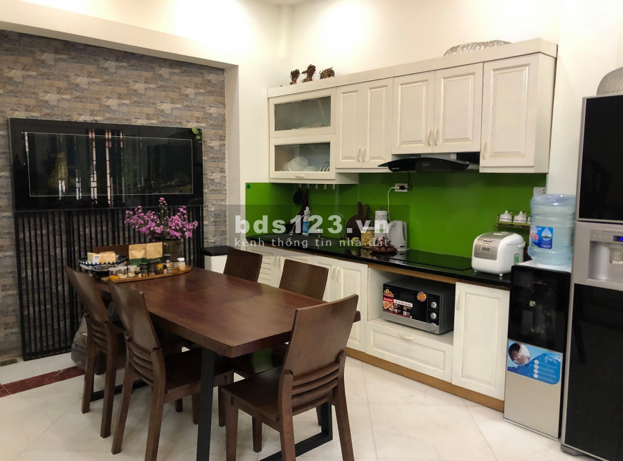 Bán nhà Đa Sỹ Hà Đông cực đẹp ở ngay, diện tích 40m2, 5 tầng, giá 3.3 tỷ