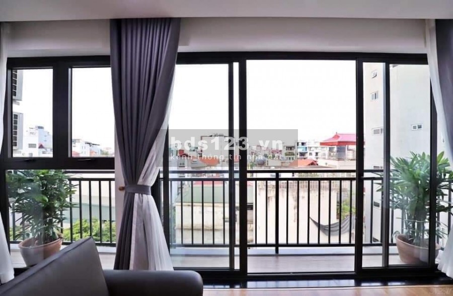Trịnh Công Sơn, dt 113m2x8T, mt 6.1 thang máy. View Hồ Tây. Giá 29,7 tỷ