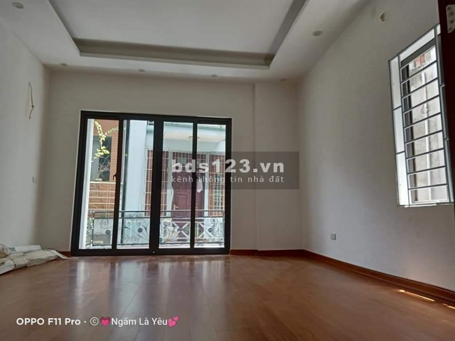 Cần bán gấp nhà ngõ Gốc Đề 32m2. Ngõ trước nhà xe 3 gác chạy qua, 5 tầng