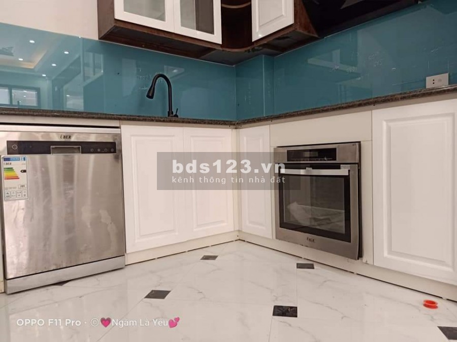 Cần bán gấp nhà ngõ Gốc Đề 32m2. Ngõ trước nhà xe 3 gác chạy qua, 5 tầng