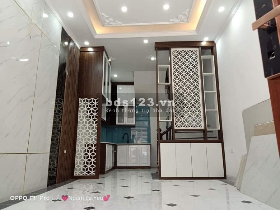 Cần bán gấp nhà ngõ Gốc Đề 32m2. Ngõ trước nhà xe 3 gác chạy qua, 5 tầng