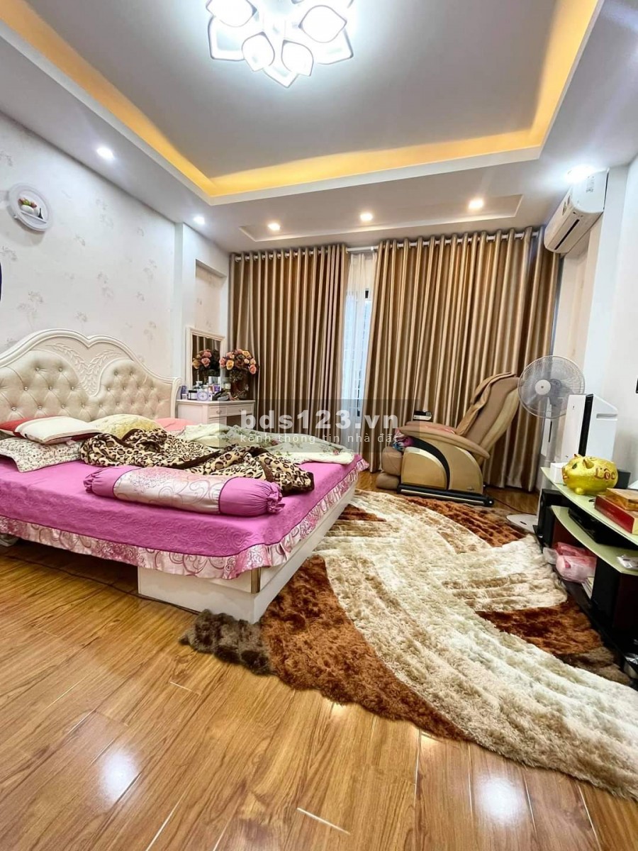 Cần Bán Gấp Nhà Phố Nguyễn Phúc Lai 55m.Kinh Doanh Cực Tốt
