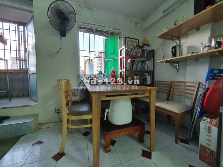 Bán nhà Tập Thể Bách Khoa 50m, giá 1.38 tỷ, lh 0916010180